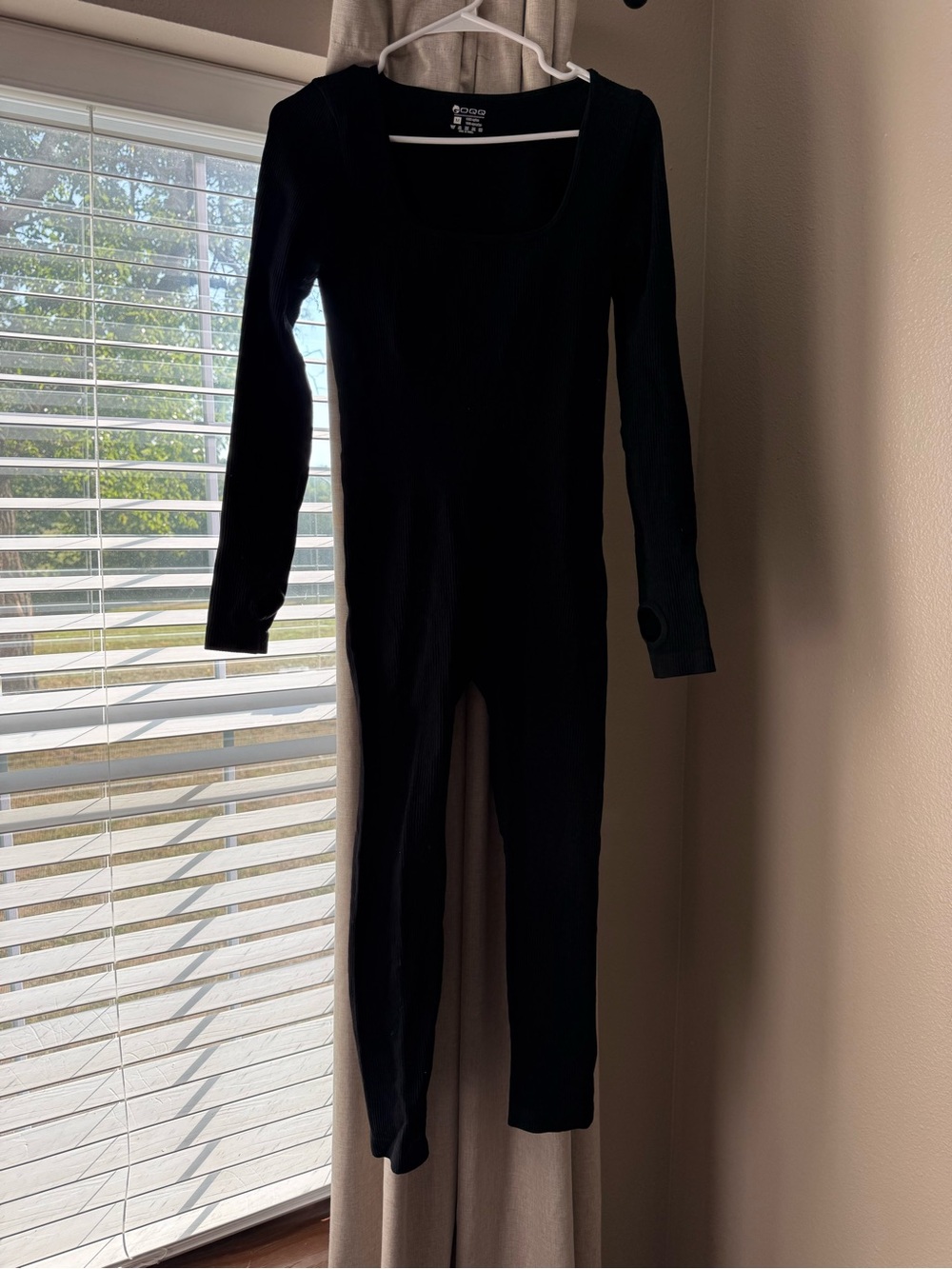 Auden Black Long-Sleeve Scoop-Neck Jumpsuit Legging